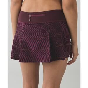 EUC Lululemon Pace Rival Skirt II Shifted Horizon Red Black Bordeaux Drama Sz 8